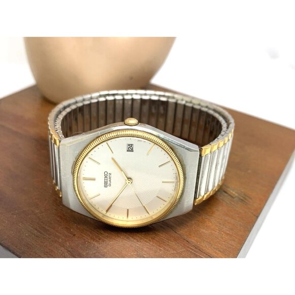 Seiko Men's Watch 6432-7019 Vintage Quartz Silver Dial Date Two Tone Steel 33mm - Picture 8 of 14